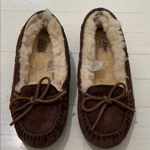 UGG MOCCASINS BELLA II CHOCOLATE SIZE 7